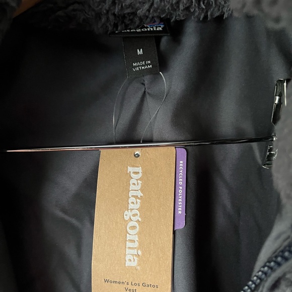 Patagonia. Los Gatos vest. Size M. Perfect condition. New with tags. - Picture 6 of 8